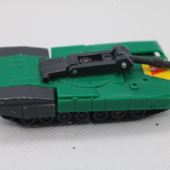 Tonka/Hasbro Gobots Tank that transforms into a robot looks to be all there - Picture 3 of 5